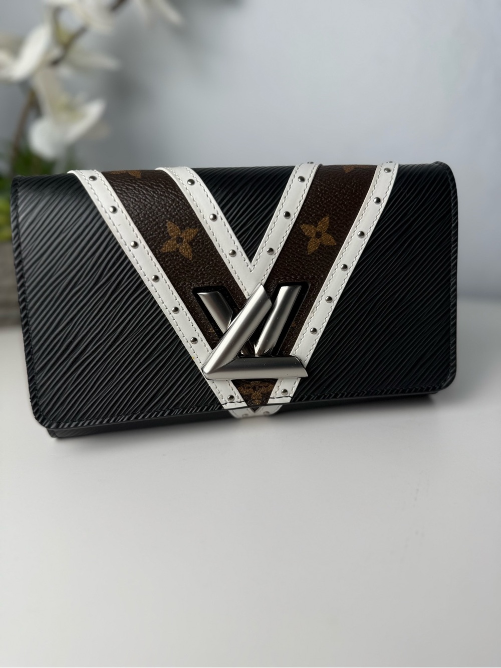 LOUIS VUITTON Twist Chain Wallet Epi Leather & Monogram